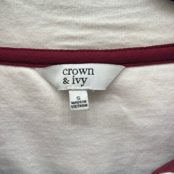 ⭐️3/$22⭐️ Women’s Crown and Ivy crimson red and white stripped long slee… - Picture 2 of 4